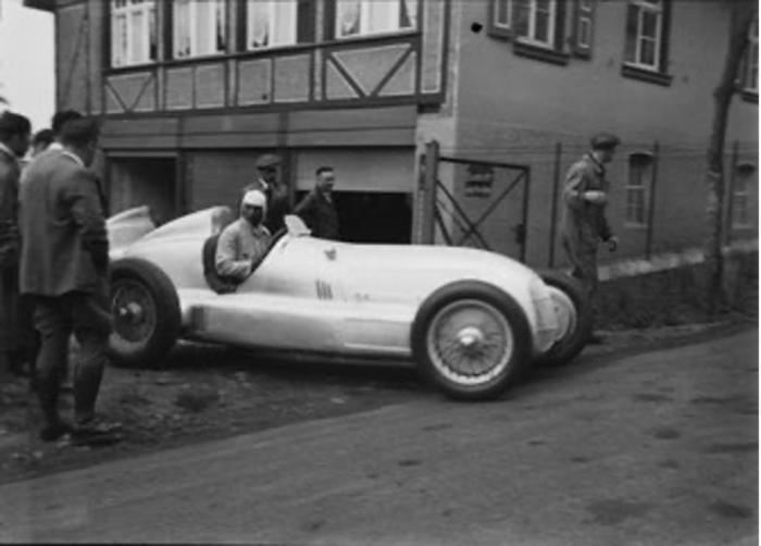 Ringhaus - Home Of Silver Arrows ニュルブルク エクステリア 写真